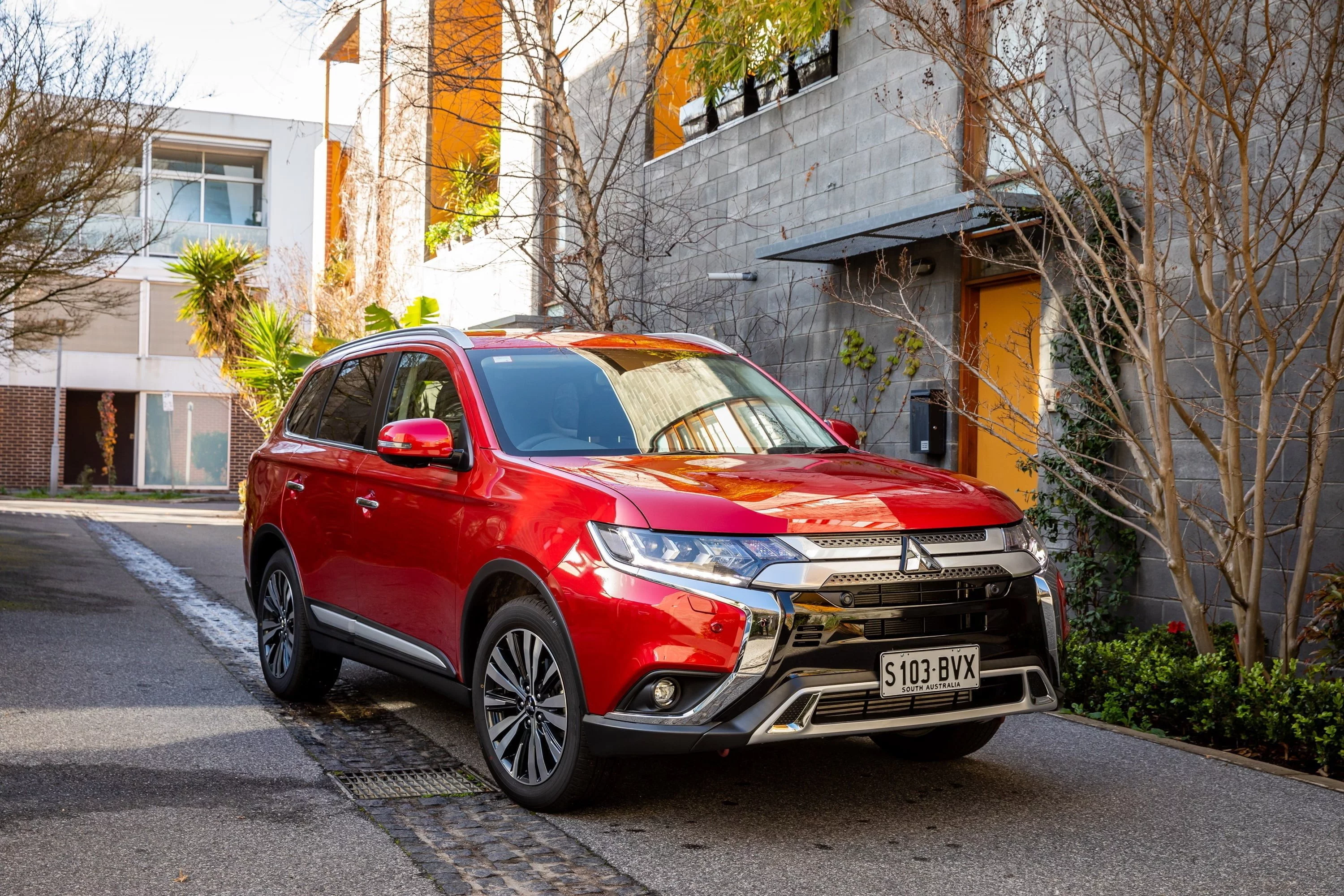 2019 MiTsubishi Outlander Exceed 12 front