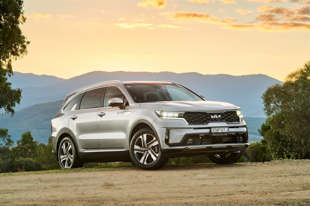 Kia Sorento Hybrid front