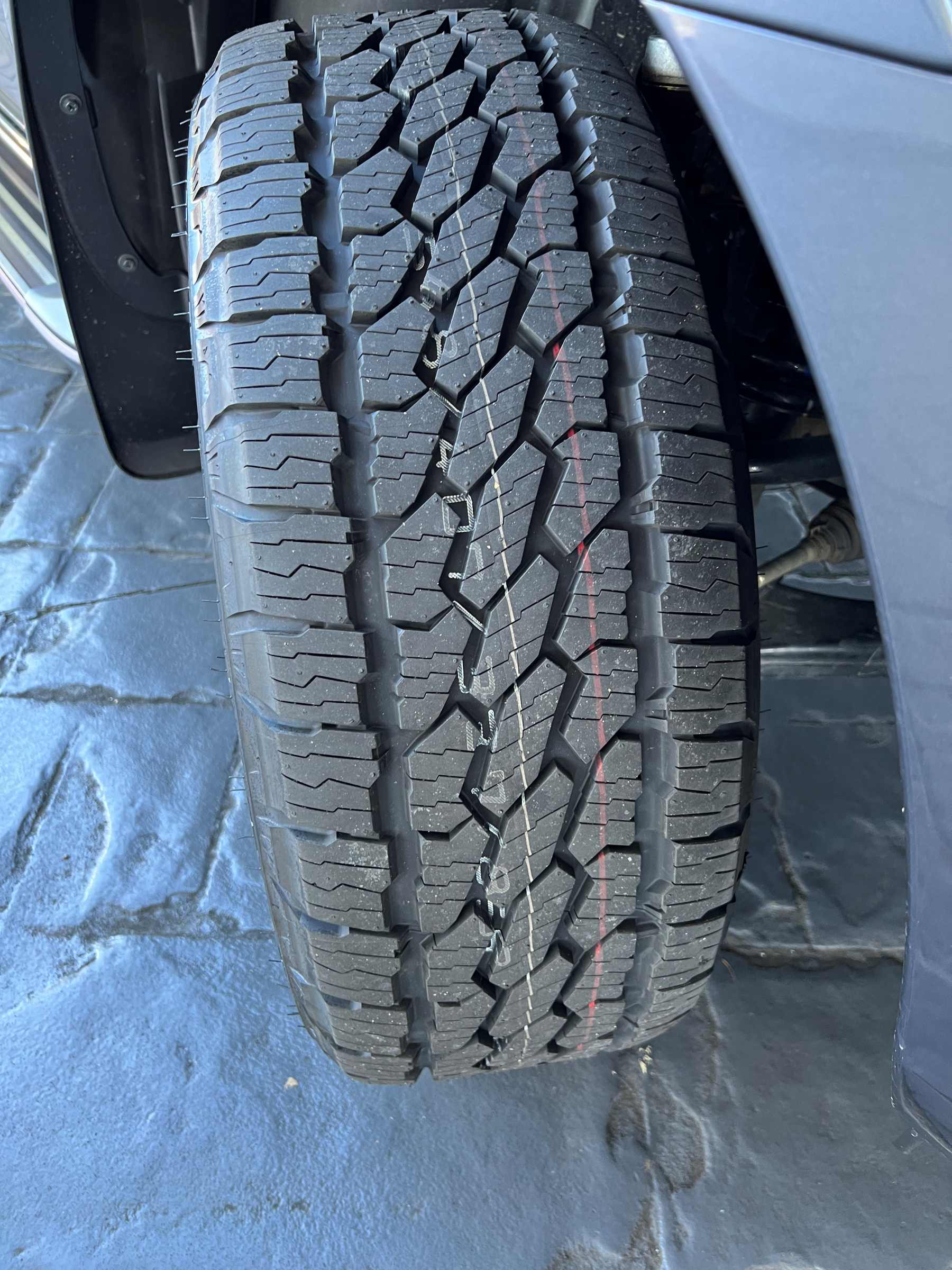 Bridgestone Dueler AT 002 7