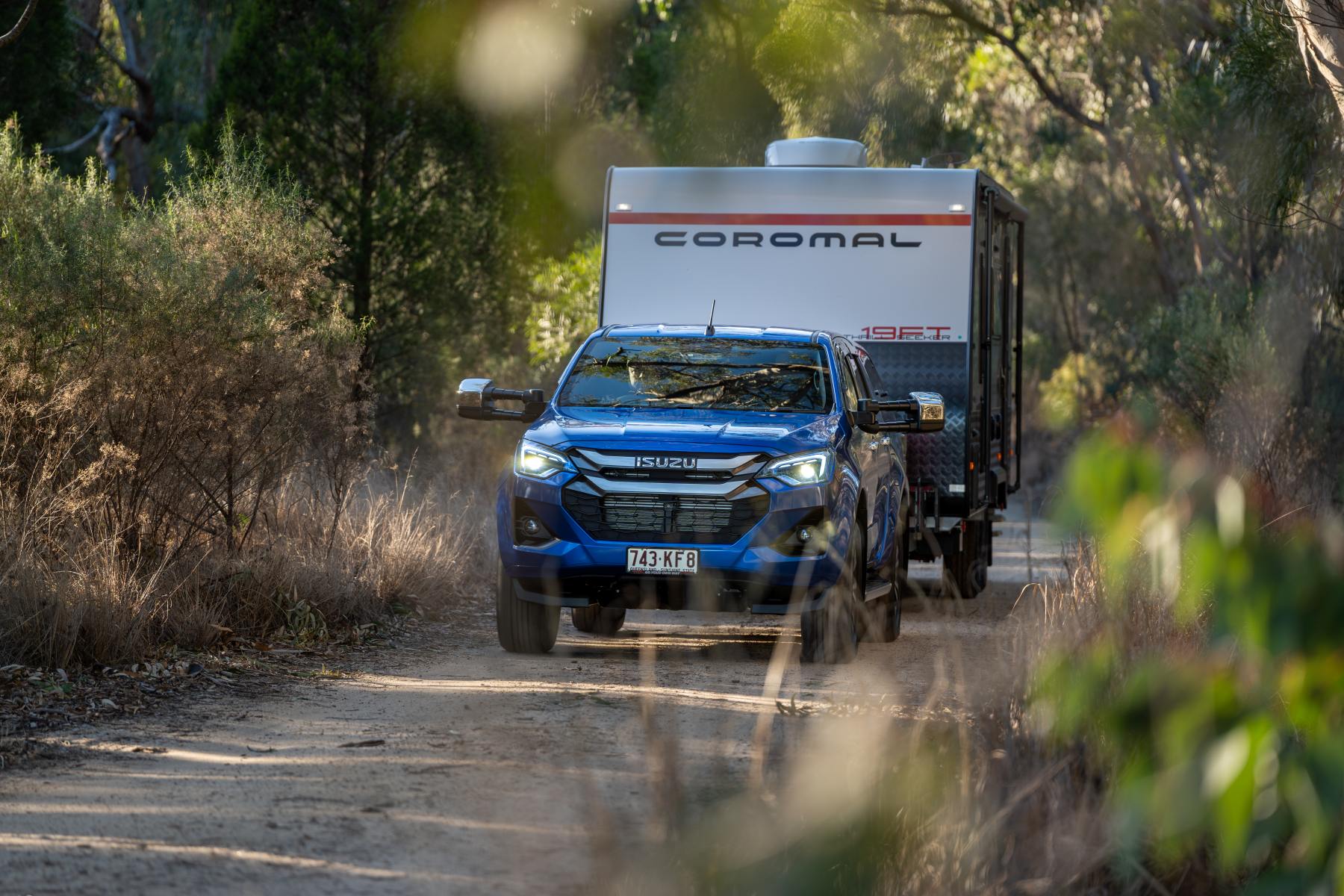 Isuzu D-Max Tour Mate 4WD Ute towing 2