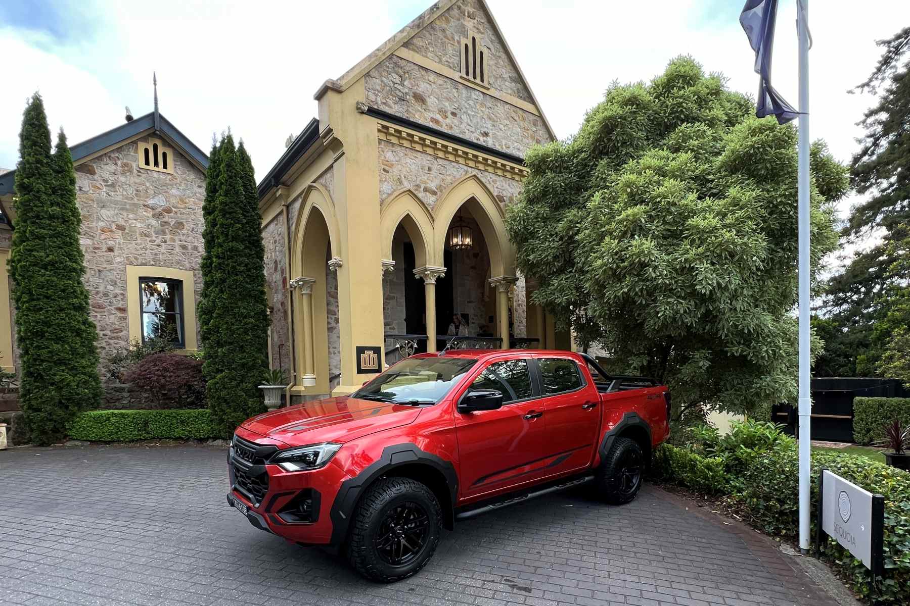 Isuzu D-MAX BLADE at Mt Lofty