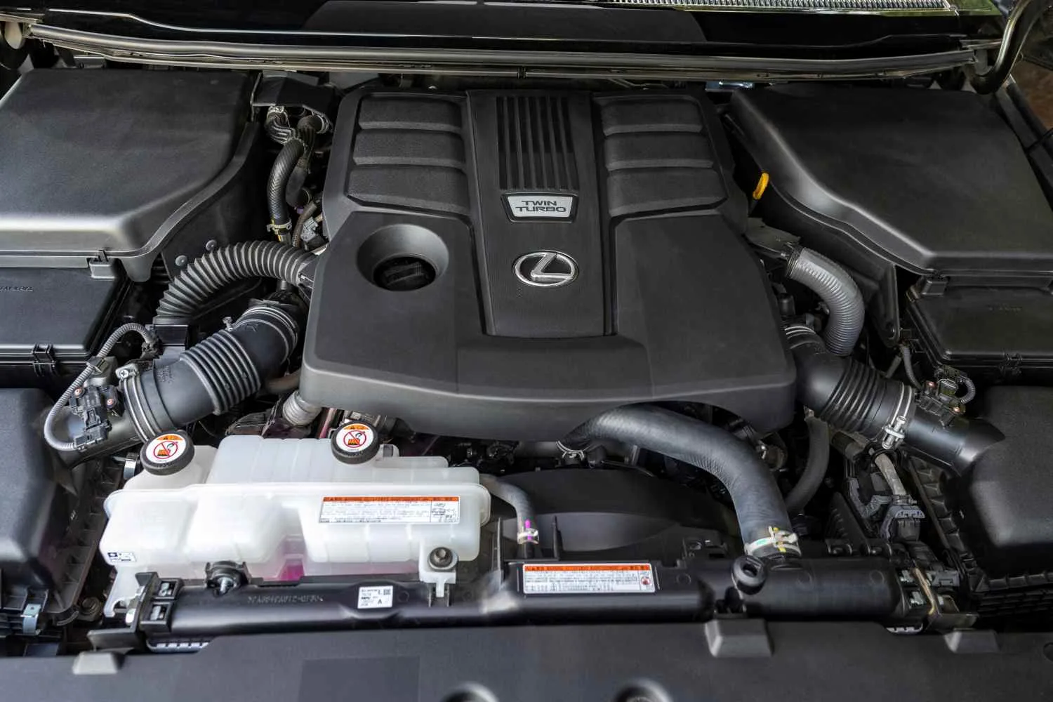 Lexus GX 550 V6 Engine 1