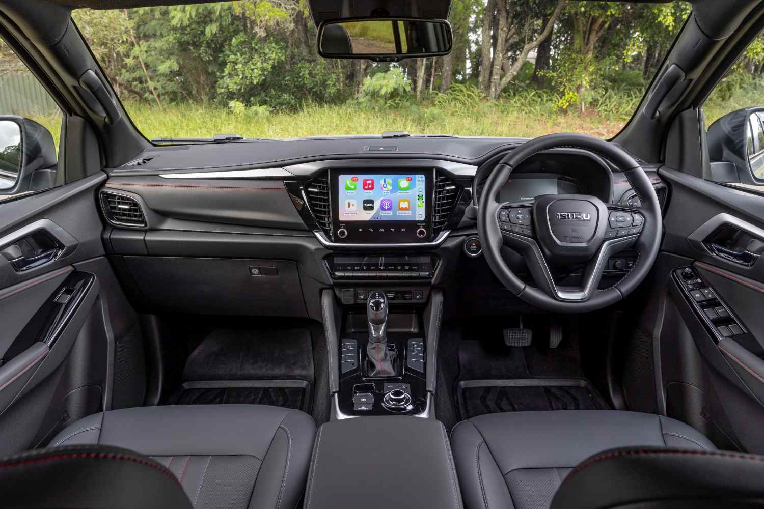 2025 Isuzu MU-X X-TERRAIN Slate Grey front interior